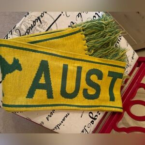 Australia Scarf Green and Yellow Kangaroo EUC
